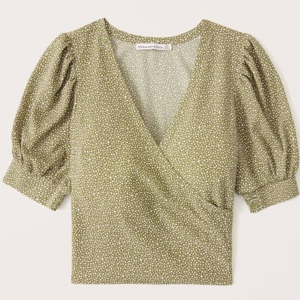 NWT Puff Sleeve Wrap Top